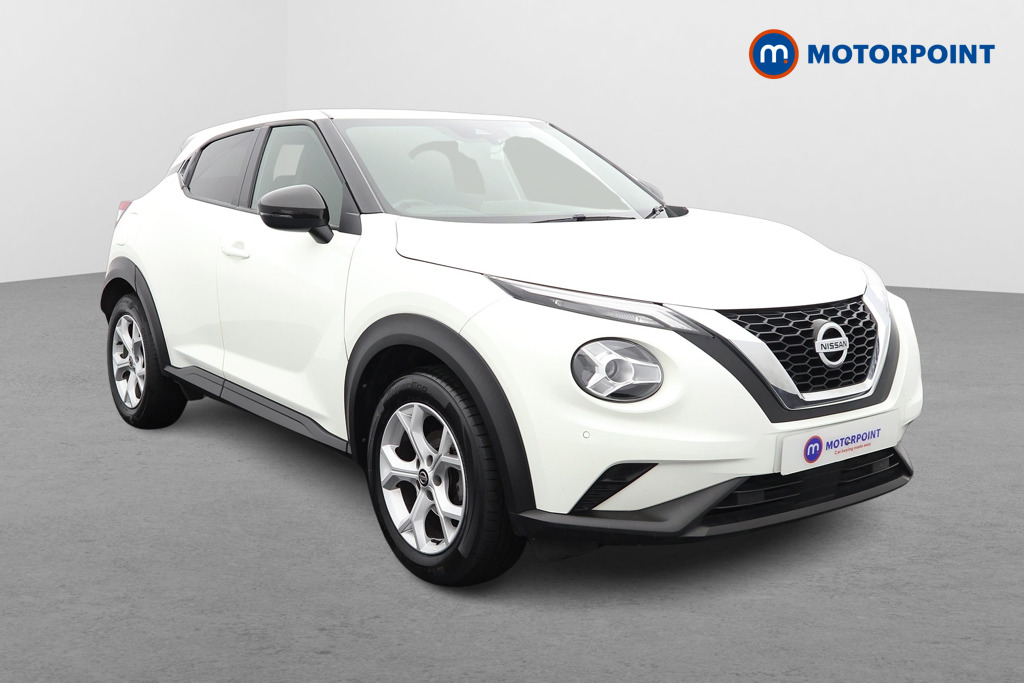Nissan Juke N-Connecta Manual Petrol SUV - Stock Number (1570849) - Drivers side front corner