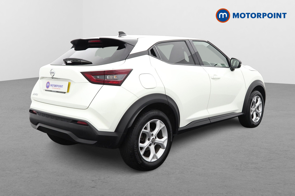 Nissan Juke N-Connecta Manual Petrol SUV - Stock Number (1570849) - Drivers side rear corner