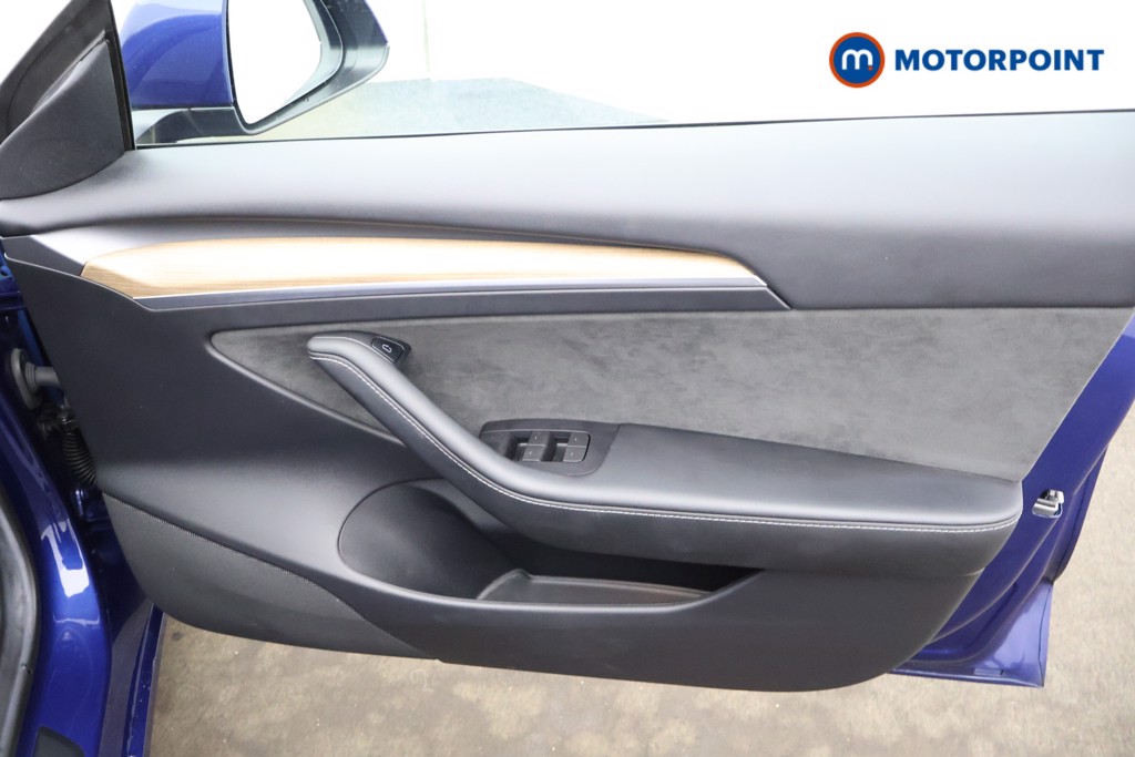 Tesla Model 3 Long Range Automatic Electric Saloon - Stock Number (1571162) - 5th supplementary image