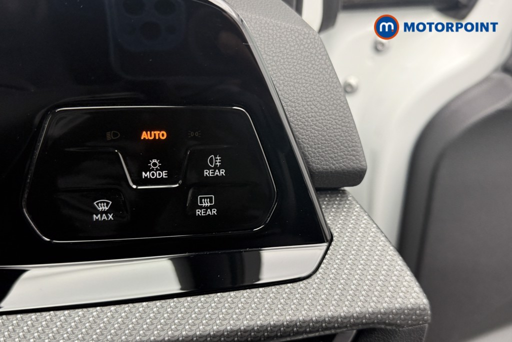 Volkswagen Golf R-Line Manual Petrol Hatchback - Stock Number (1571283) - 15th supplementary image