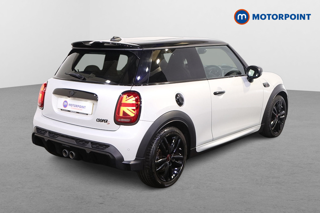 Mini Hatchback Cooper S Sport Automatic Petrol Hatchback - Stock Number (1571627) - Drivers side rear corner