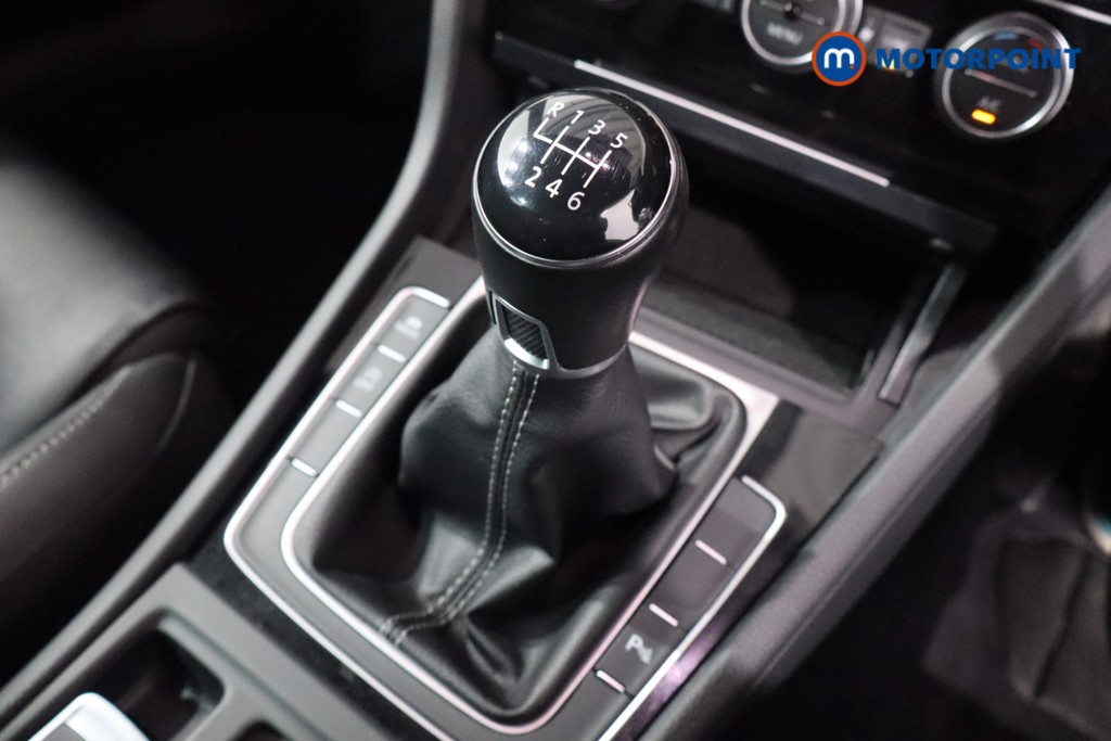 Volkswagen Golf R-Line Manual Petrol Hatchback - Stock Number (1571639) - 14th supplementary image