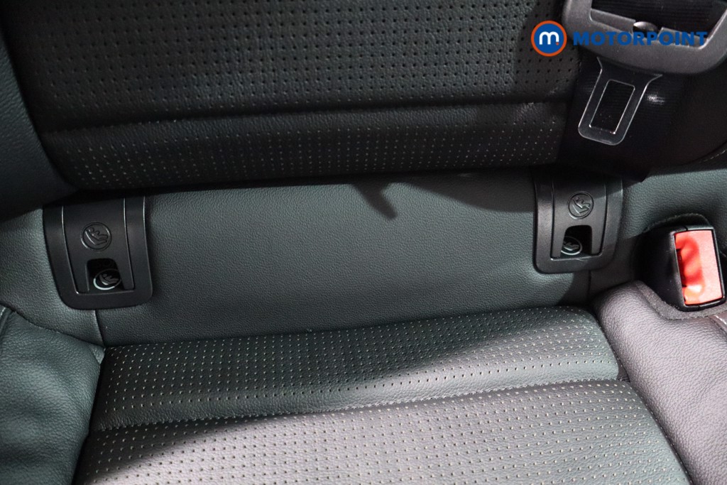Volkswagen Golf R-Line Manual Petrol Hatchback - Stock Number (1571639) - 26th supplementary image