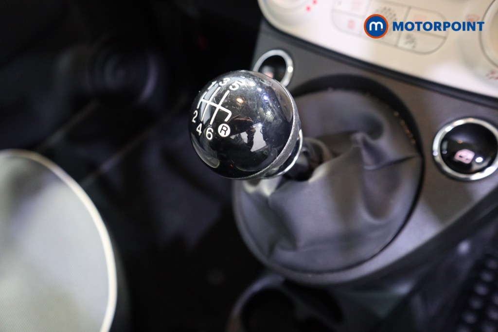 Fiat 500 Lounge Manual Petrol-Electric Hybrid Hatchback - Stock Number (1571708) - 8th supplementary image