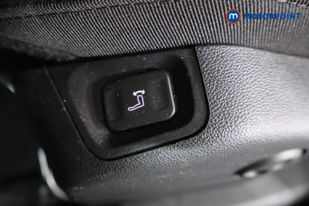 Vauxhall Grandland Elite Manual Petrol SUV - Stock Number (1571730) - 19th supplementary image