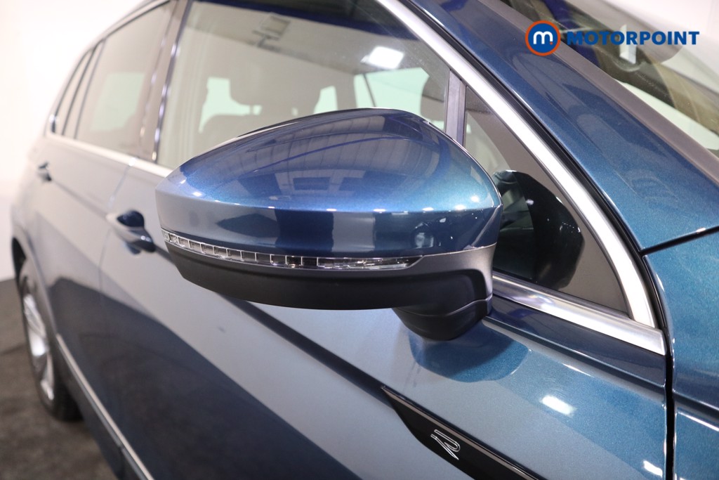 Volkswagen Tiguan R-Line Edition Automatic Diesel SUV - Stock Number (1571776) - 23rd supplementary image