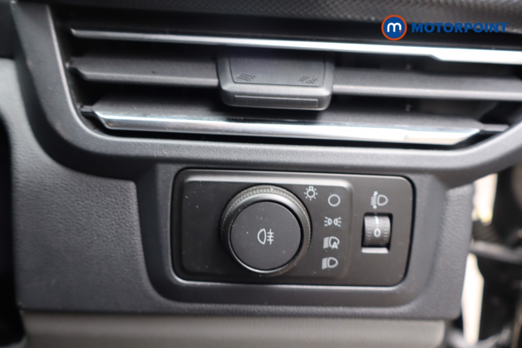 Ford Transit Custom Limited Manual Diesel Panel Van - Stock Number (1571848) - 9th supplementary image