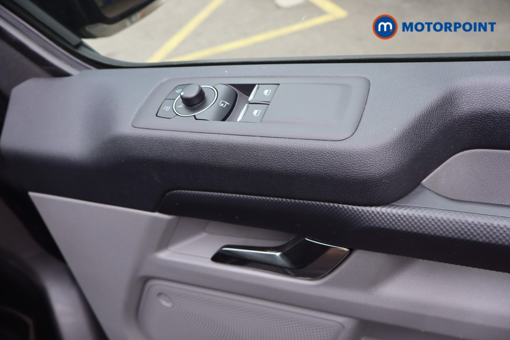 Ford Transit Custom Limited Manual Diesel Panel Van - Stock Number (1571848) - 13th supplementary image