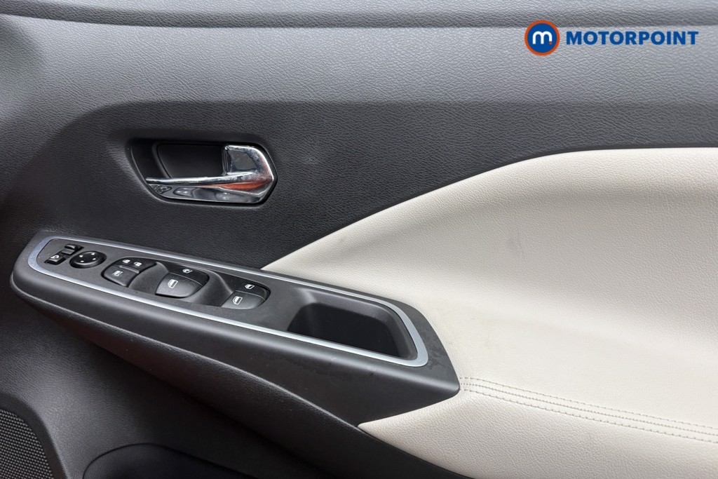 Nissan Micra Tekna Automatic Petrol Hatchback - Stock Number (1572137) - 18th supplementary image