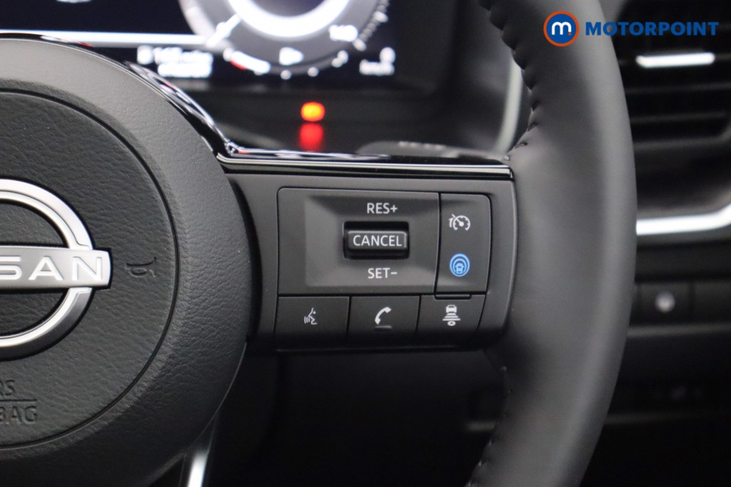 Nissan Qashqai Tekna Automatic Petrol-Electric Hybrid SUV - Stock Number (1572405) - 5th supplementary image