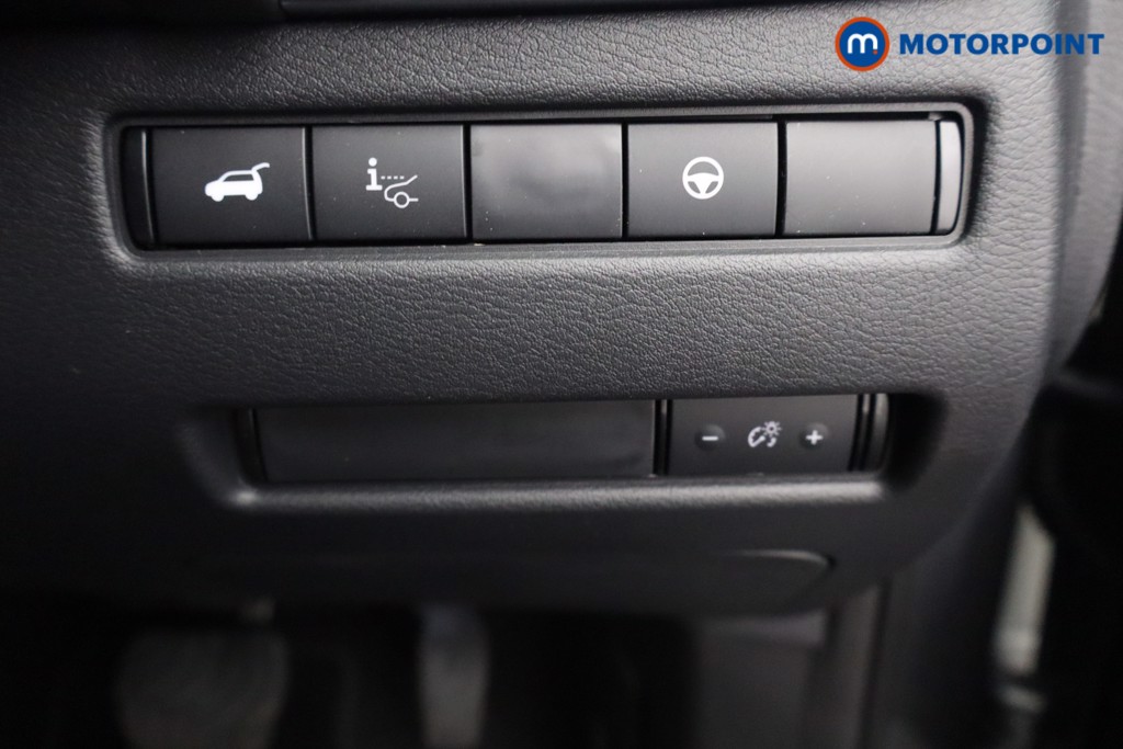 Nissan Qashqai Tekna Automatic Petrol-Electric Hybrid SUV - Stock Number (1572405) - 15th supplementary image