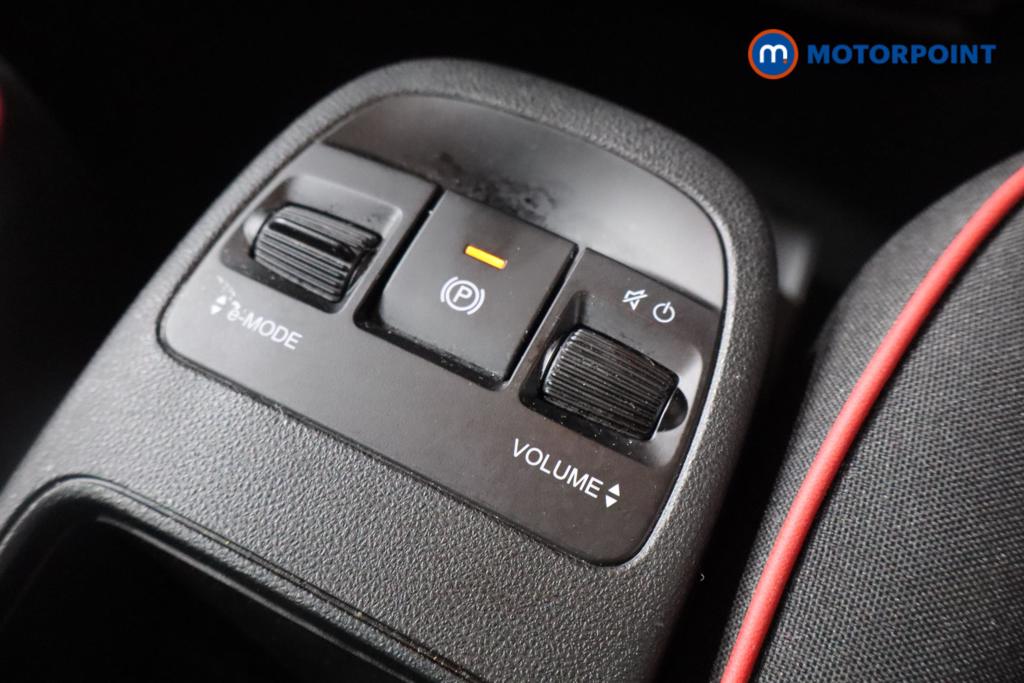 Fiat 500 RED Automatic Electric Hatchback - Stock Number (1572679) - 9th supplementary image