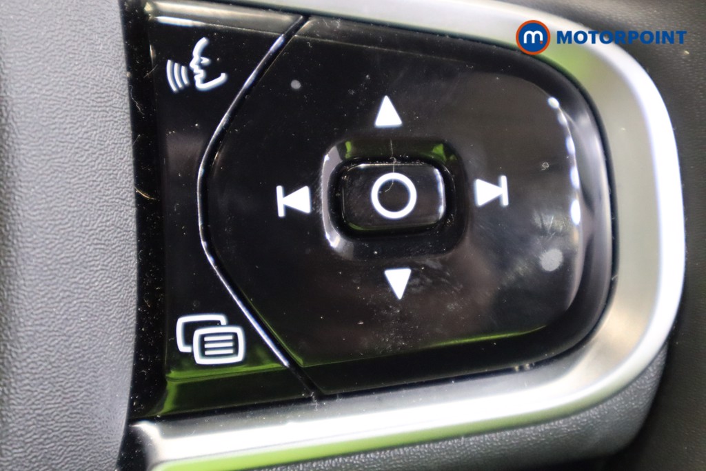 Volvo Xc60 Plus Black Edition Automatic Petrol SUV - Stock Number (1572802) - 5th supplementary image