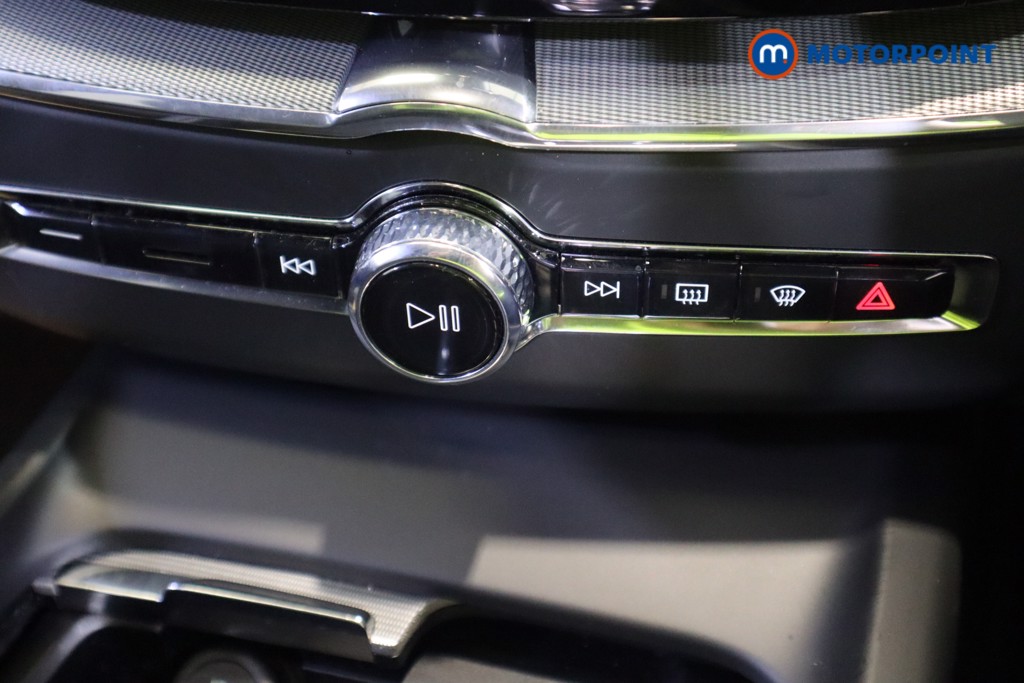 Volvo Xc60 Plus Black Edition Automatic Petrol SUV - Stock Number (1572802) - 7th supplementary image