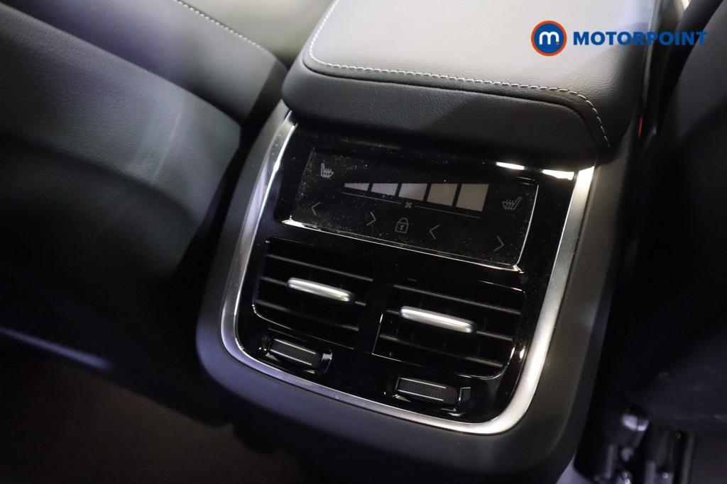 Volvo Xc60 Plus Black Edition Automatic Petrol SUV - Stock Number (1572802) - 16th supplementary image