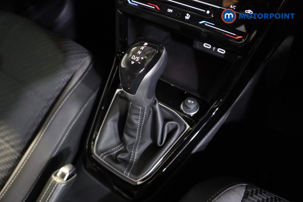 Volkswagen T-Cross R-Line Automatic Petrol SUV - Stock Number (1573231) - 8th supplementary image