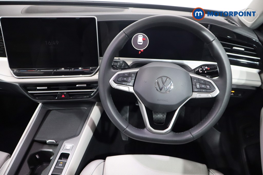 Volkswagen Passat Life Automatic Petrol Plug-In Hybrid Estate - Stock Number (1573330) - 3rd supplementary image