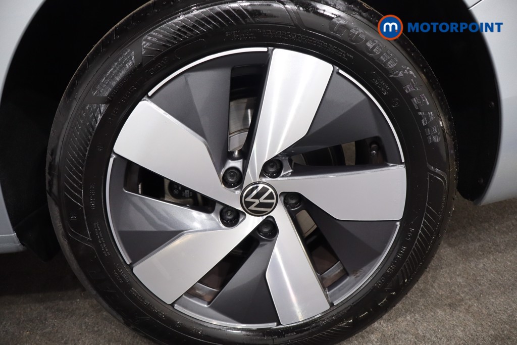 Volkswagen Passat Life Automatic Petrol Plug-In Hybrid Estate - Stock Number (1573330) - 12th supplementary image