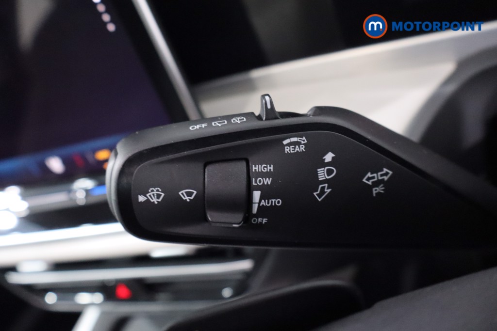 Volkswagen Passat Life Automatic Petrol Plug-In Hybrid Estate - Stock Number (1573330) - 16th supplementary image