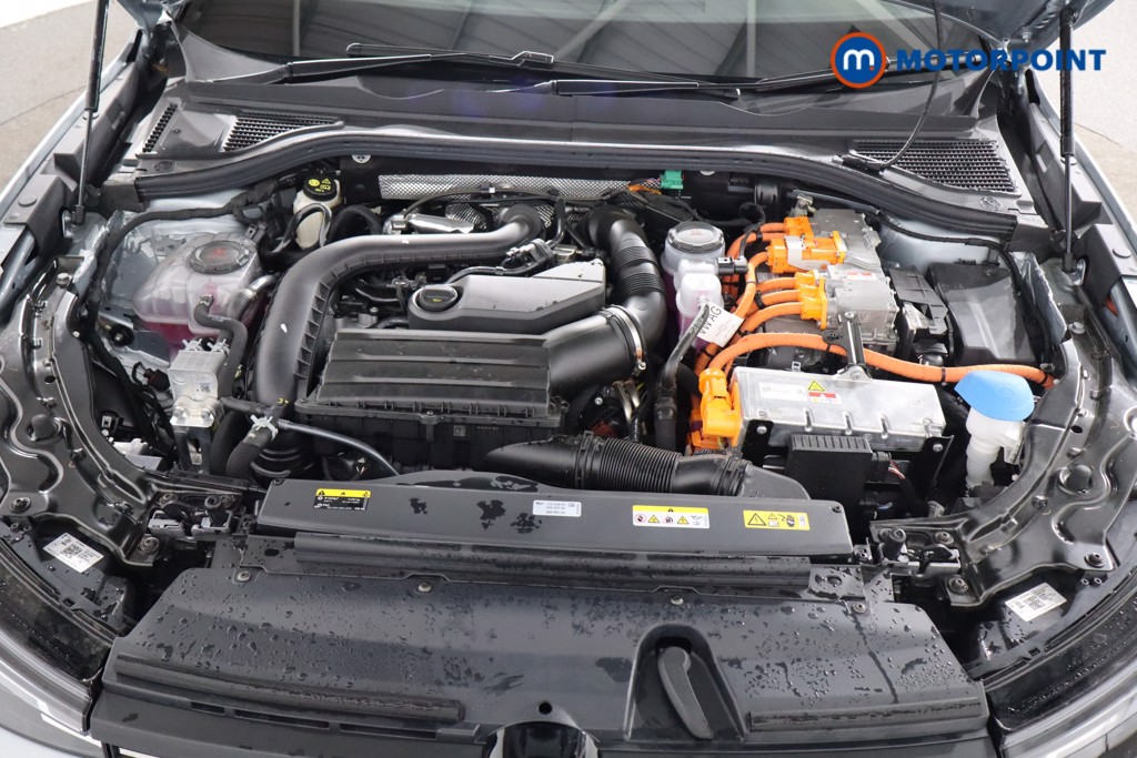 Volkswagen Passat Life Automatic Petrol Plug-In Hybrid Estate - Stock Number (1573330) - 32nd supplementary image