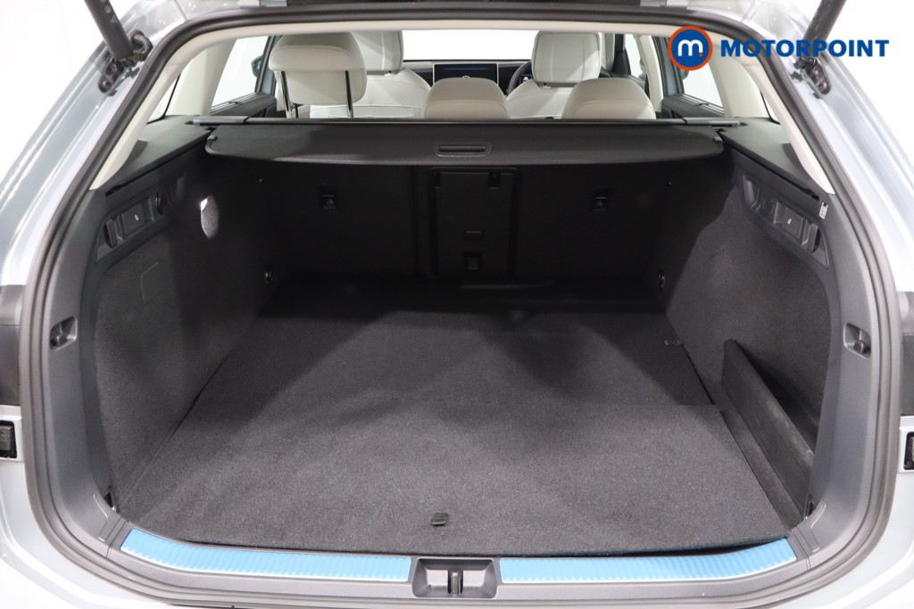 Volkswagen Passat Life Automatic Petrol Plug-In Hybrid Estate - Stock Number (1573330) - 39th supplementary image