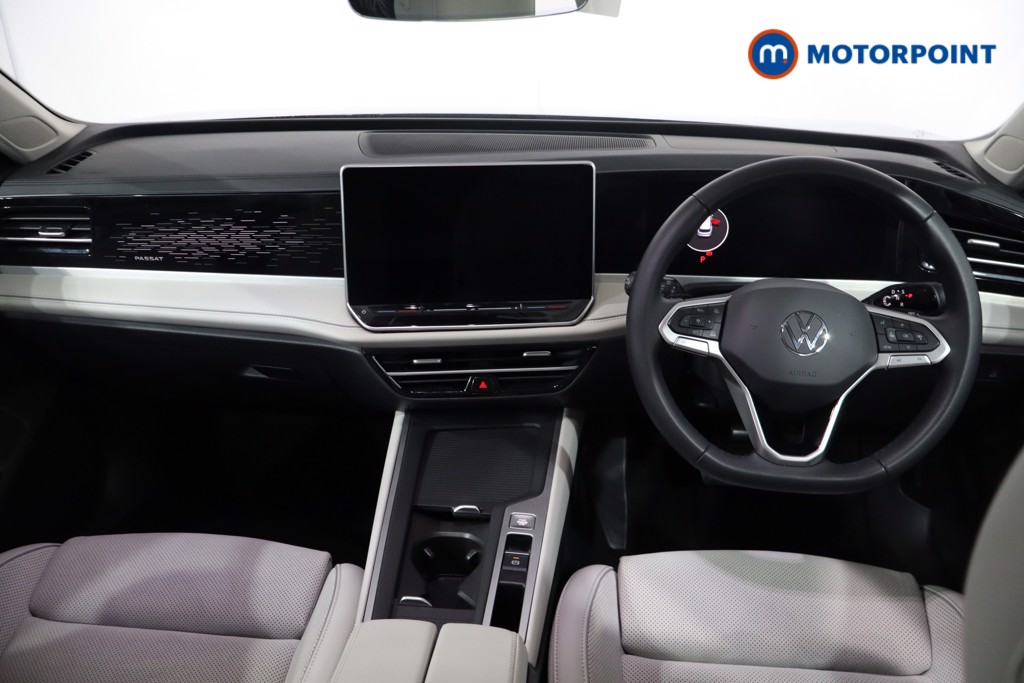 Volkswagen Passat Life Automatic Petrol Plug-In Hybrid Estate - Stock Number (1573330) - 1st supplementary image