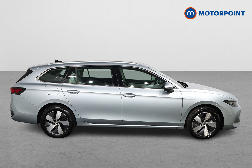 Volkswagen Passat Life Automatic Petrol Plug-In Hybrid Estate - Stock Number (1573330) - Drivers side