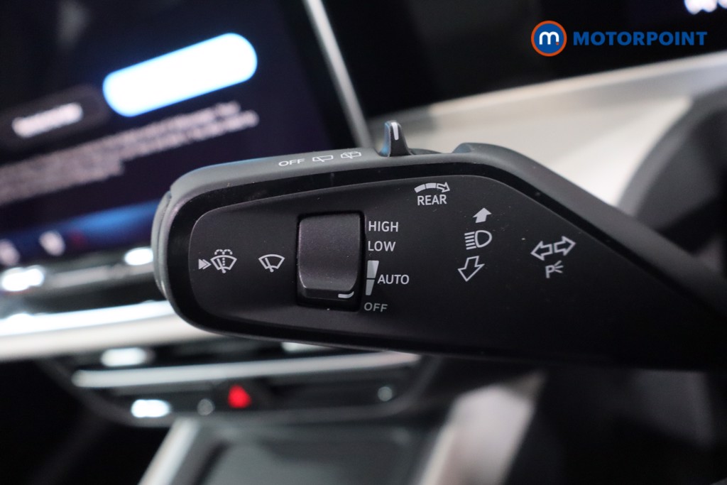 Volkswagen Passat Life Automatic Petrol Plug-In Hybrid Estate - Stock Number (1573335) - 19th supplementary image