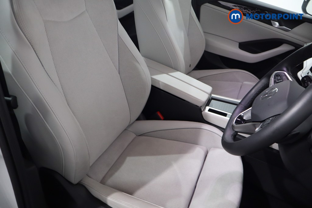 Volkswagen Passat Life Automatic Petrol Plug-In Hybrid Estate - Stock Number (1573335) - 25th supplementary image