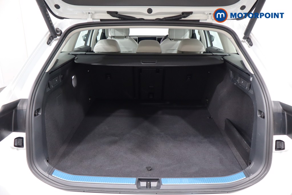 Volkswagen Passat Life Automatic Petrol Plug-In Hybrid Estate - Stock Number (1573335) - 39th supplementary image