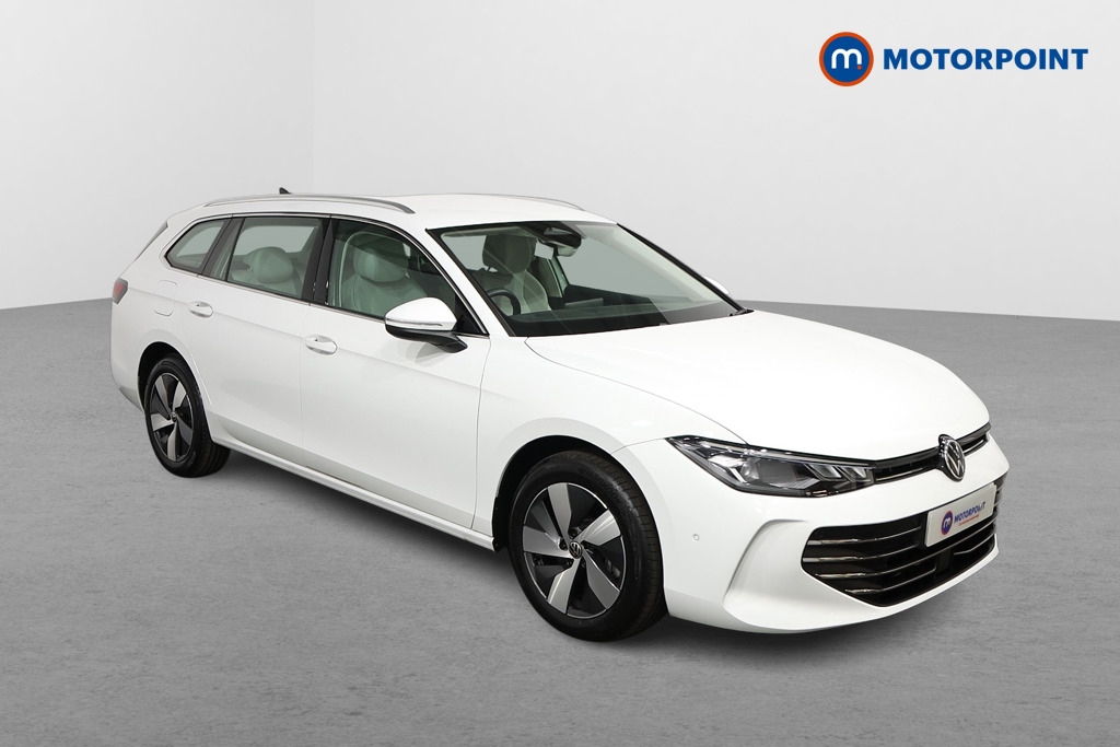 Volkswagen Passat Life Automatic Petrol Plug-In Hybrid Estate - Stock Number (1573335) - Drivers side front corner