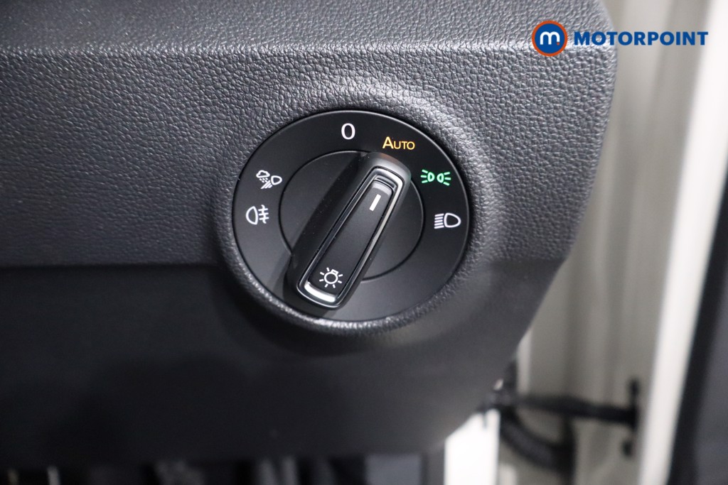 Volkswagen T-Roc Style Manual Petrol SUV - Stock Number (1573938) - 18th supplementary image