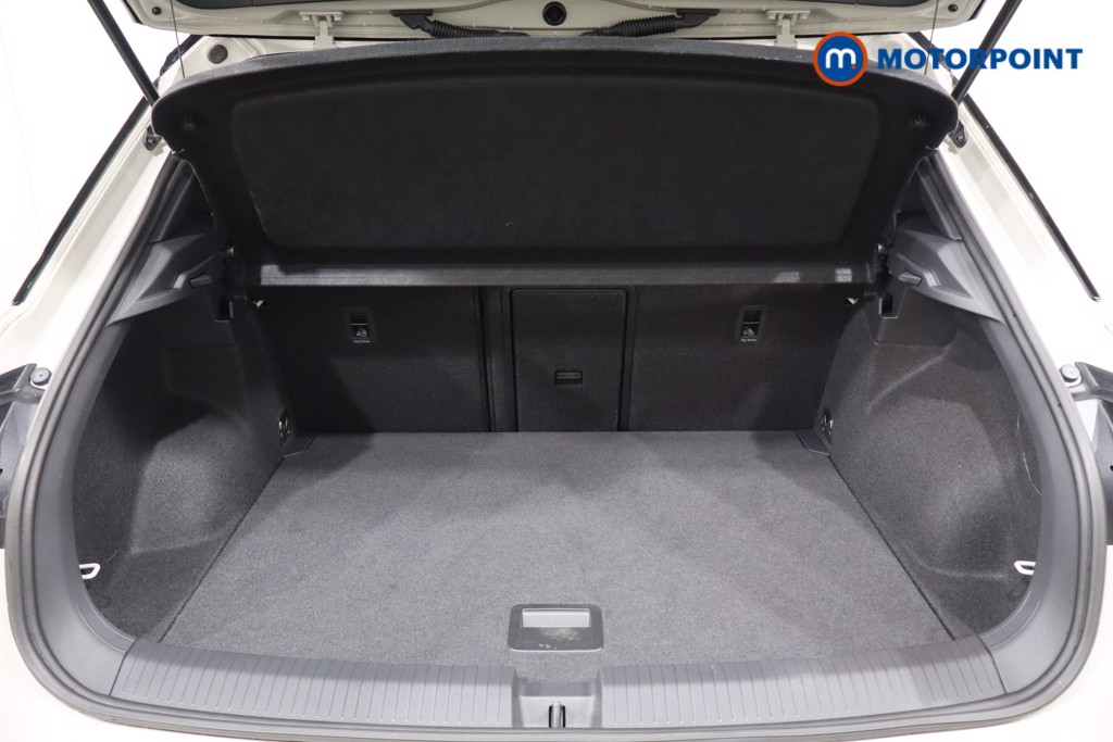Volkswagen T-Roc Style Manual Petrol SUV - Stock Number (1573938) - 37th supplementary image