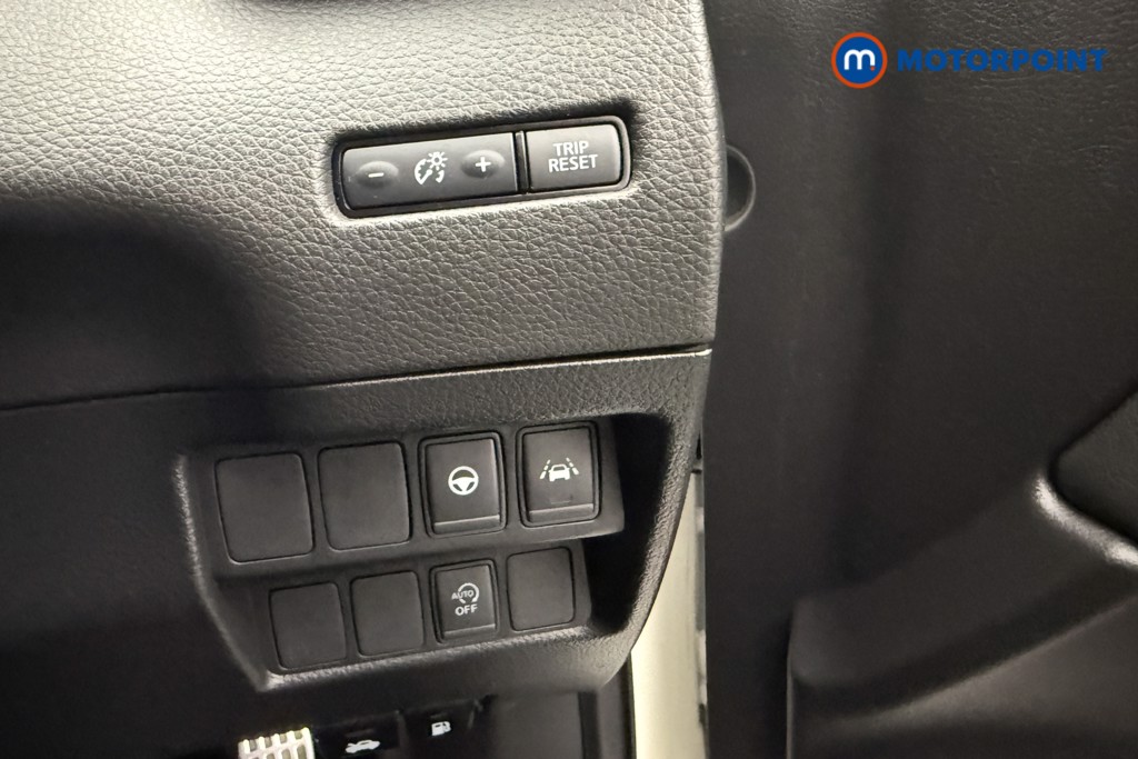 Nissan Qashqai N-Tec Manual Petrol SUV - Stock Number (1544296) - 14th supplementary image
