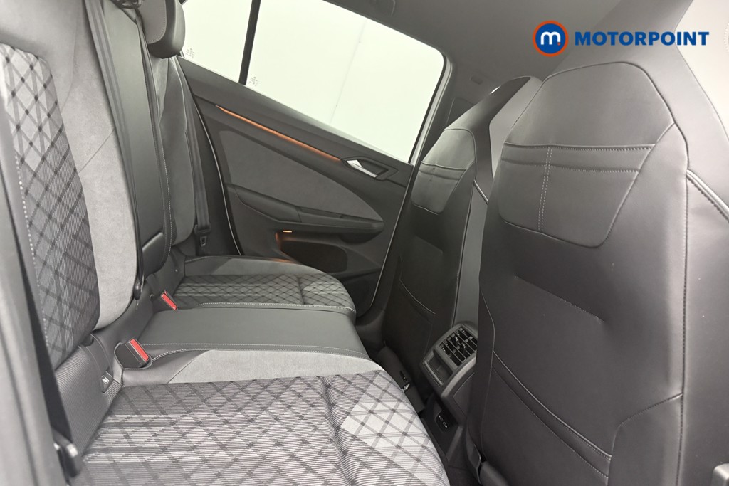 Volkswagen Golf R-Line Automatic Petrol Hatchback - Stock Number (1556653) - 9th supplementary image