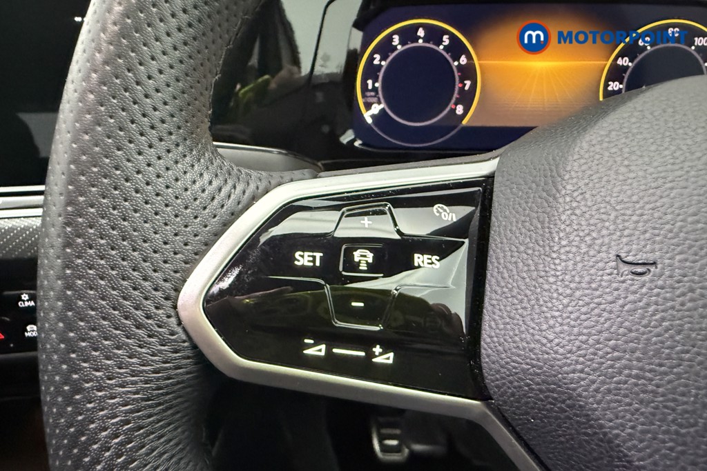 Volkswagen Golf R-Line Automatic Petrol Hatchback - Stock Number (1556653) - 14th supplementary image