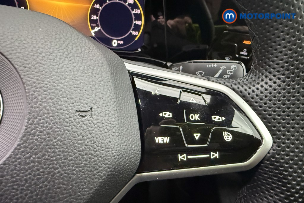 Volkswagen Golf R-Line Automatic Petrol Hatchback - Stock Number (1556653) - 15th supplementary image