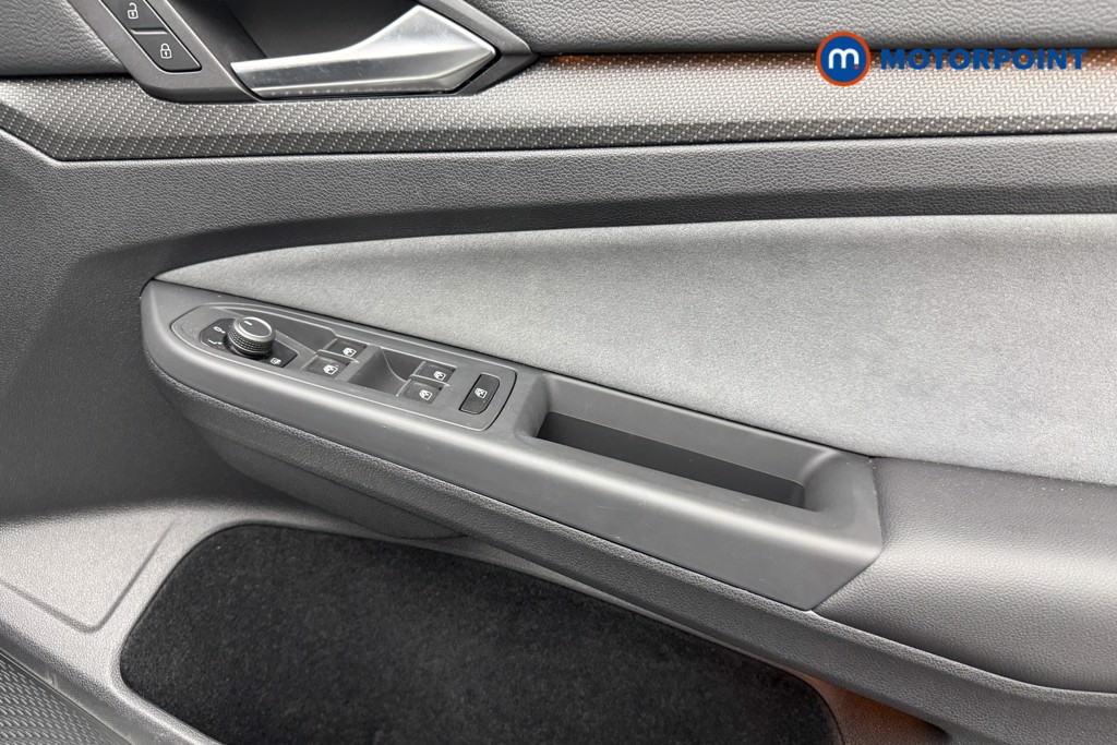 Volkswagen Golf R-Line Automatic Petrol Hatchback - Stock Number (1556653) - 18th supplementary image