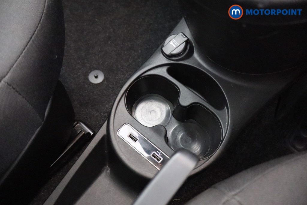 Fiat 500 1.0 Mild Hybrid 3Dr Manual Petrol-Electric Hybrid Hatchback - Stock Number (1557951) - 9th supplementary image