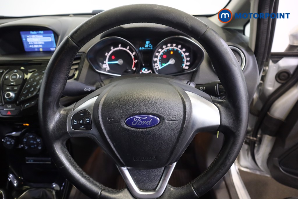 Ford Fiesta Zetec Manual Petrol Hatchback - Stock Number (1558418) - 3rd supplementary image