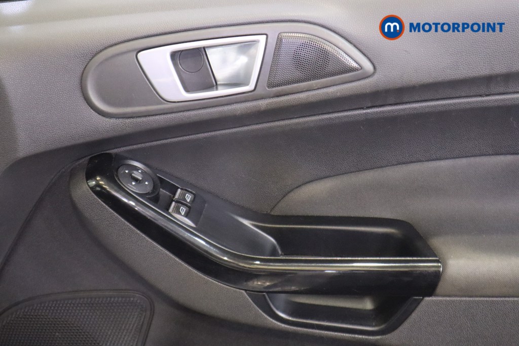 Ford Fiesta Zetec Manual Petrol Hatchback - Stock Number (1558418) - 14th supplementary image