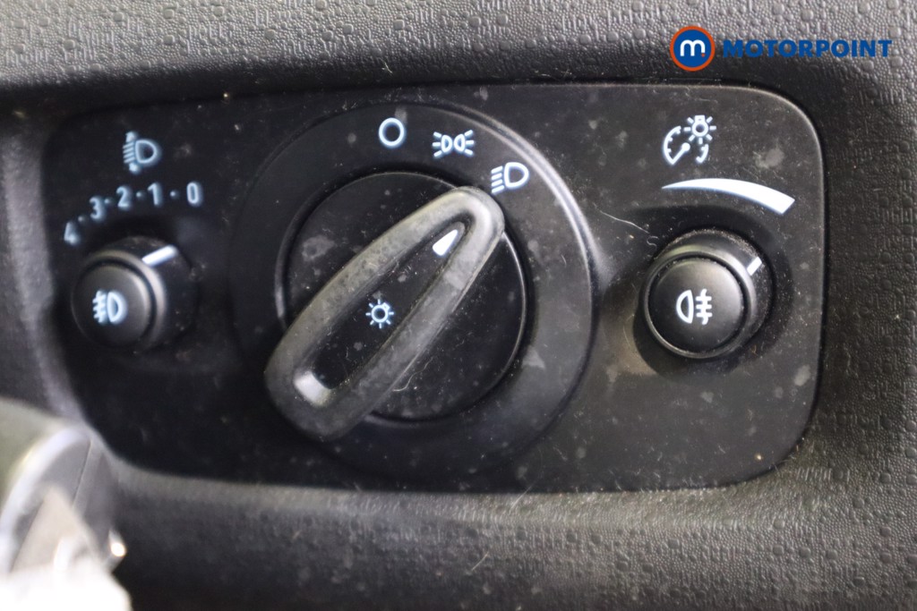 Ford Fiesta Zetec Manual Petrol Hatchback - Stock Number (1558418) - 16th supplementary image