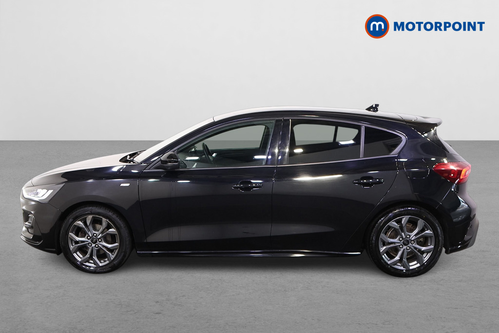 Ford Focus St-Line Manual Petrol Hatchback - Stock Number (1558592) - Passenger side