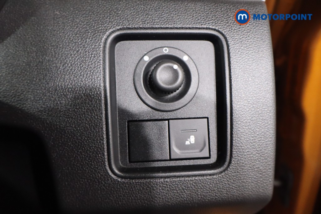 Dacia Duster Prestige Manual Petrol SUV - Stock Number (1561726) - 21st supplementary image