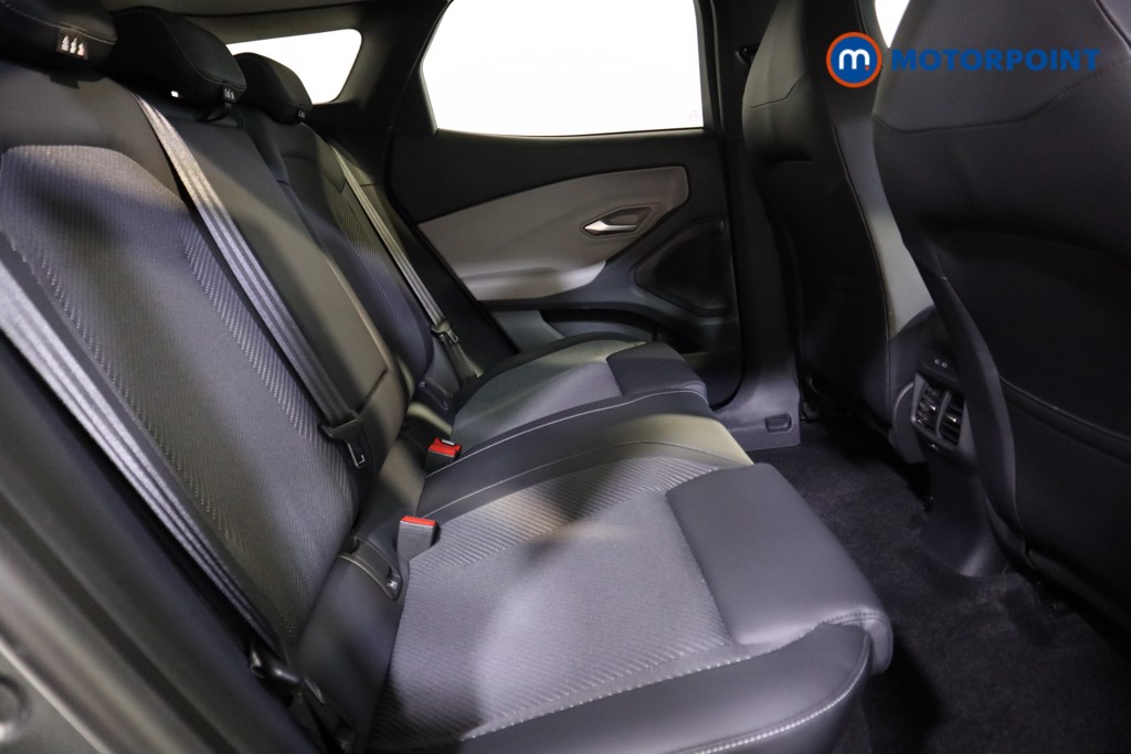 Ford Explorer Select Automatic Electric SUV - Stock Number (1563416) - 12th supplementary image