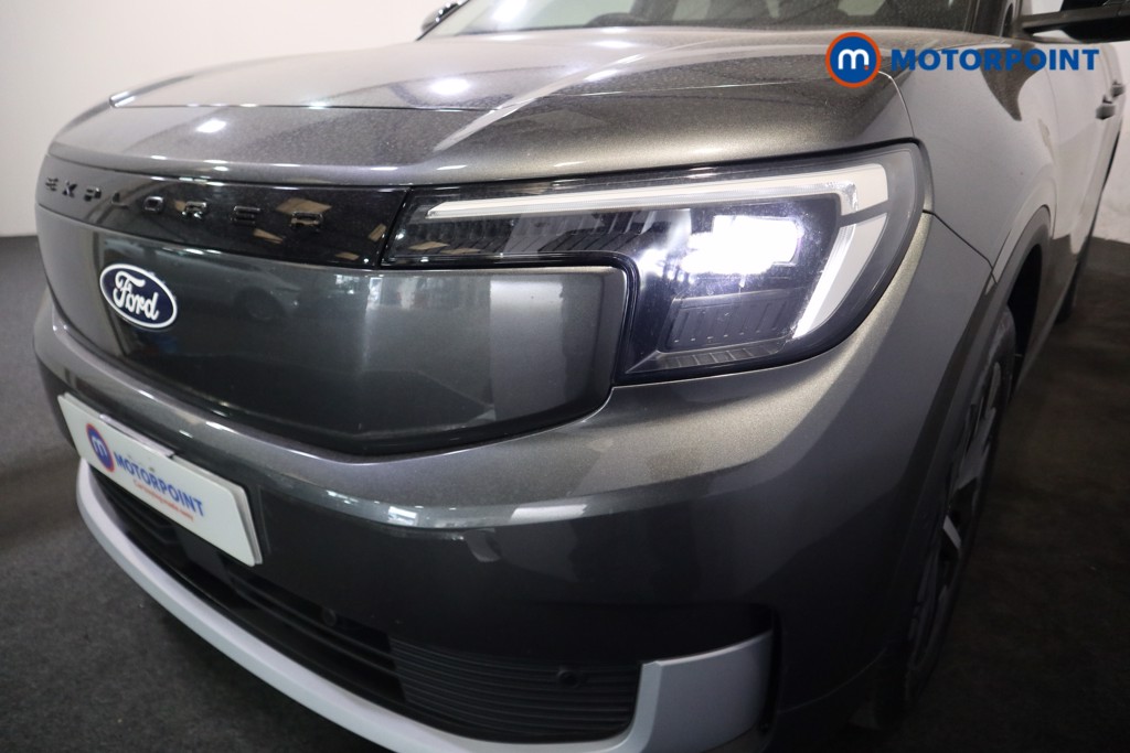 Ford Explorer Select Automatic Electric SUV - Stock Number (1563416) - 24th supplementary image
