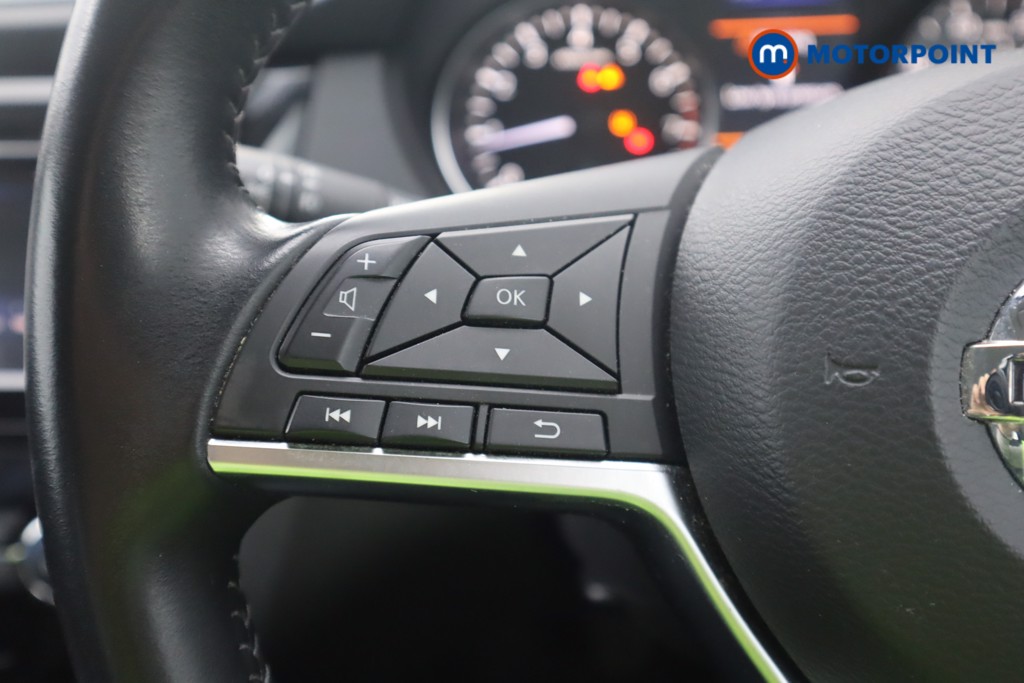 Nissan Qashqai Acenta Premium Manual Petrol SUV - Stock Number (1563716) - 5th supplementary image