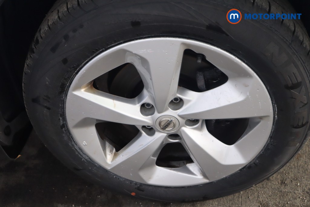 Nissan Qashqai Acenta Premium Manual Petrol SUV - Stock Number (1563716) - 24th supplementary image