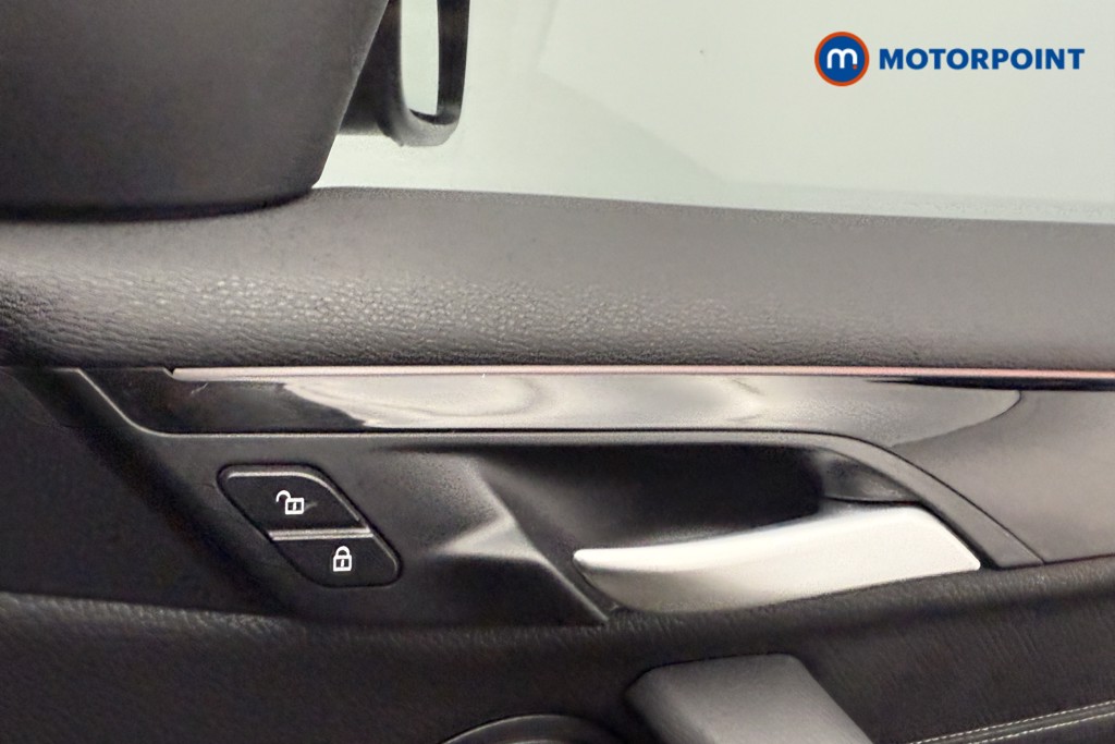 BMW X1 Xline Manual Petrol SUV - Stock Number (1564162) - 14th supplementary image