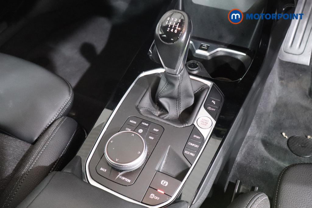 BMW 2 Series Sport Manual Petrol Saloon - Stock Number (1564654) - 4th supplementary image